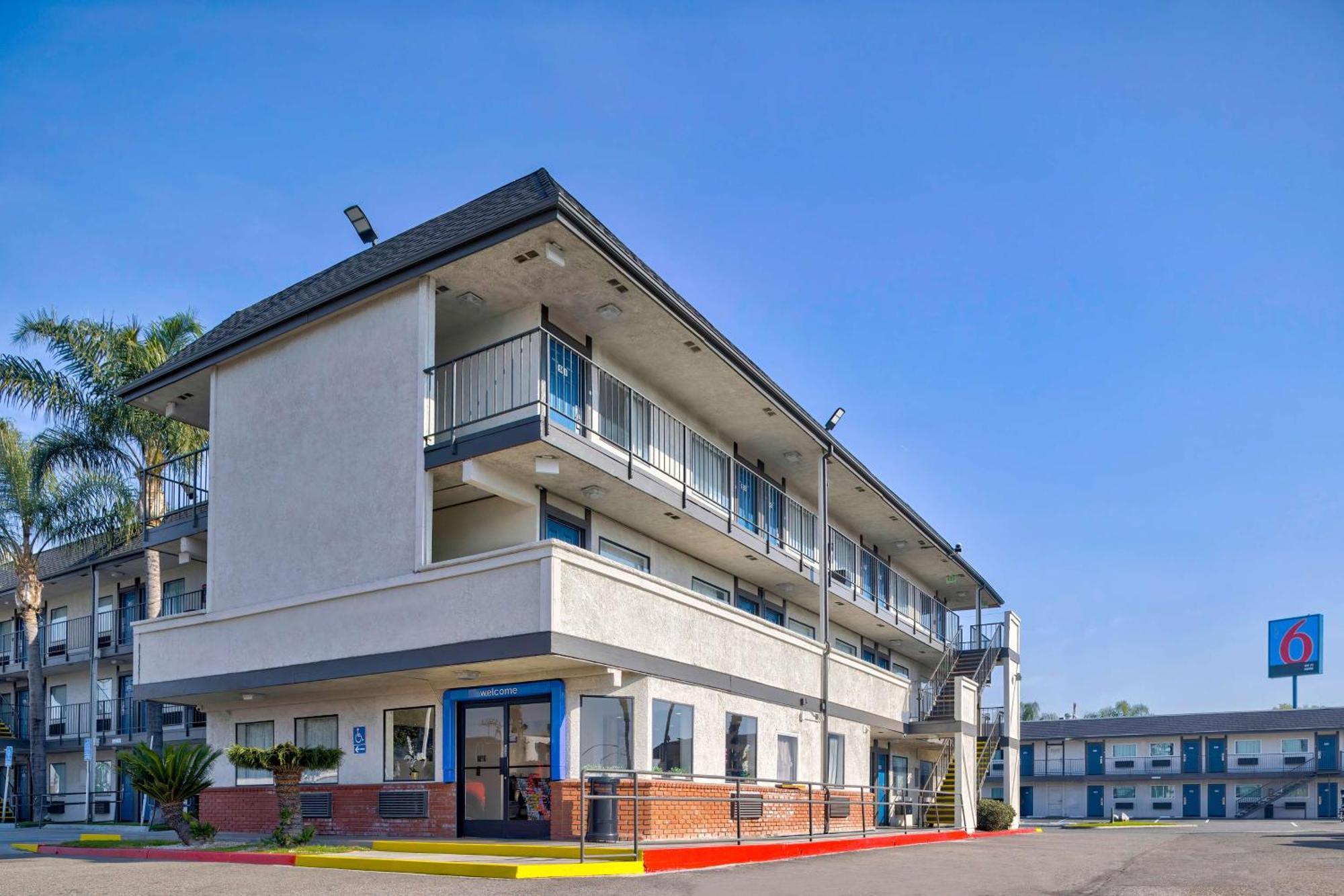Motel 6-Anaheim, Ca - Fullerton East Экстерьер фото